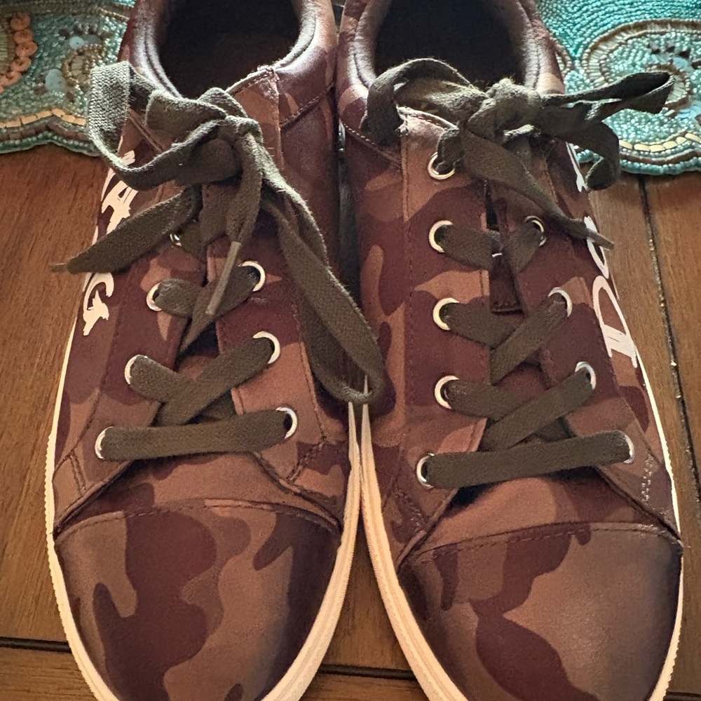 Aldo Brown and White Sneakers - Picture 5 of 7